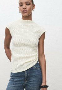 Блузка Блузка