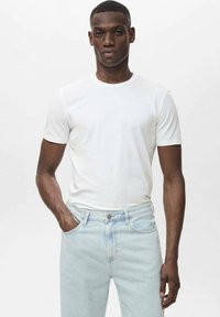 Футболка Футболка