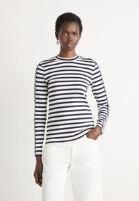 Лонгслив Лонгслив