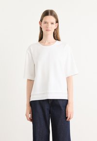 Футболка Футболка