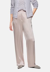 Широкие брюки Широкие брюки