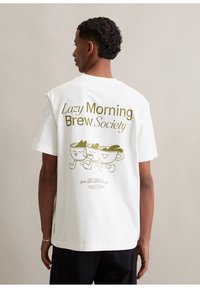 Футболка Футболка