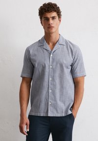 Рубашка с коротким рукавом Рубашка с коротким рукавом