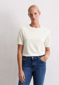 Футболка Футболка