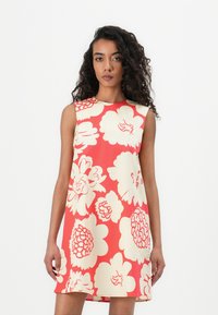 Короткое платье Короткое платье