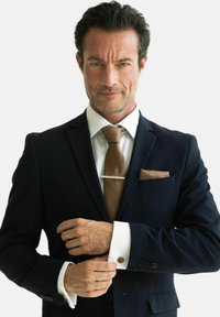 Галстук Галстук