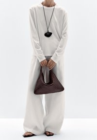 Кожаная сумка Кожаная сумка