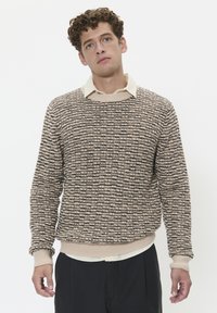 Пуловер Пуловер