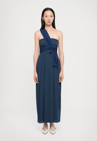 Длинное платье Длинное платье