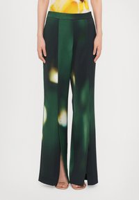 Широкие брюки Широкие брюки