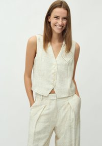 Короткая куртка Короткая куртка