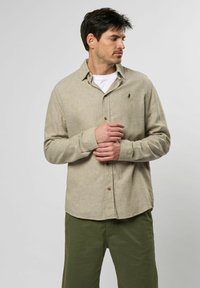 Рубашка Рубашка