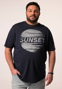 Футболка Футболка