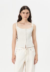 Топ на бретельках Топ на бретельках