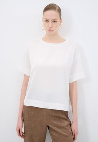 Блузка Блузка