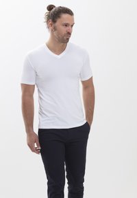 Футболка Футболка