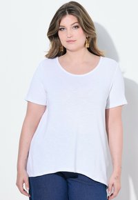 Футболка Футболка