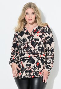 Блузка Блузка