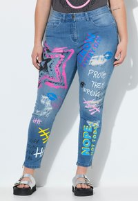 Джинсы Джинсы