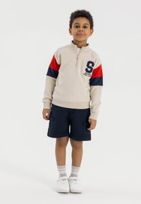 Пуловер Пуловер