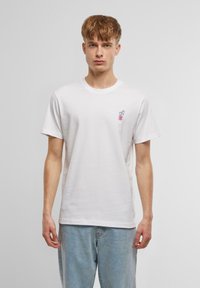 Футболка Футболка