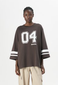 Футболка Футболка