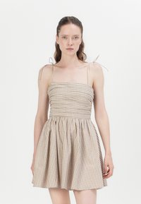 Платье Платье