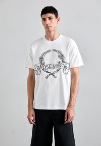 Футболка Футболка