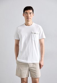 Футболка Футболка