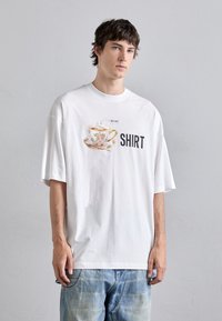 Футболка Футболка