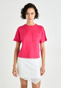 Футболка Футболка