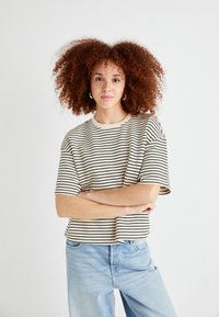 Футболка Футболка