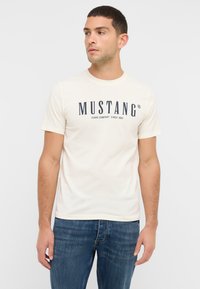 Футболка Футболка