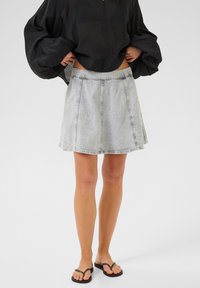 Джинсовая юбка Джинсовая юбка