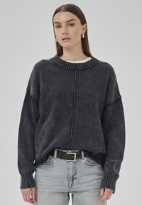 Пуловер Пуловер