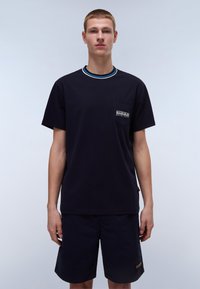 Футболка Футболка