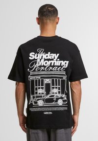 Футболка Футболка