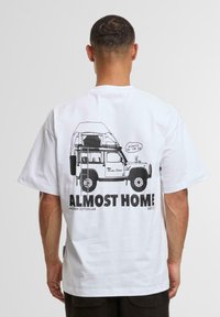 Футболка Футболка