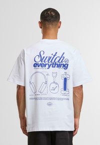 Футболка Футболка