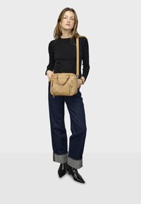 Кожаная сумка Кожаная сумка