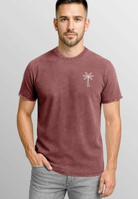 Футболка Футболка