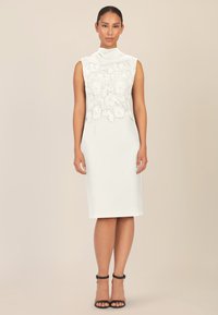 Платье Платье