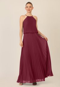 Платье Платье