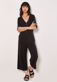 Комбинезон Комбинезон