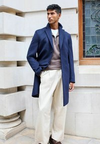 Короткое пальто Короткое пальто