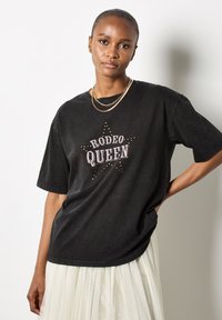 Футболка Футболка