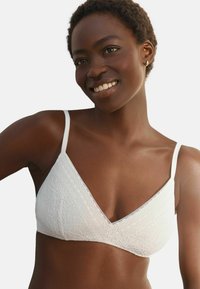 Бюстгальтер Бюстгальтер