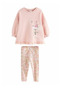 Леггинсы Леггинсы