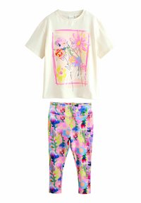 Леггинсы Леггинсы