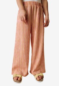 Брюки Брюки